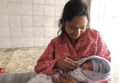 Nepali mother with her newborn. Credit: Srijana Sharma