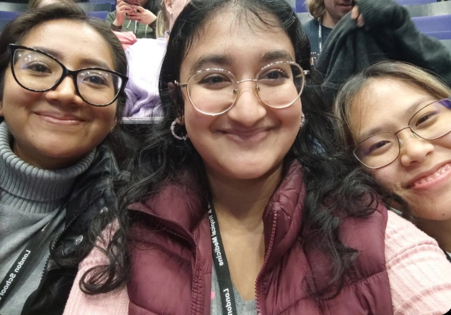 Ashna (middle) and friends ready for another lecture! Photo by Ashna Pillai