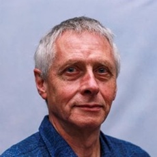 David Leon headshot