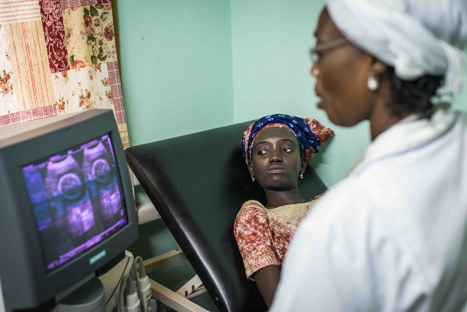 An expectant mother receives an ultrasound as part of MRC research on maternal and child nutrition. Credit: MRC International Nutrition Group, MRC Unit The Gambia at LSHTM