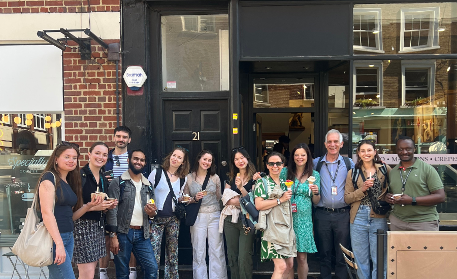 An ice cream and picnic of students &amp; programe directors of CCPH programme directors to celebrate the end of term two.