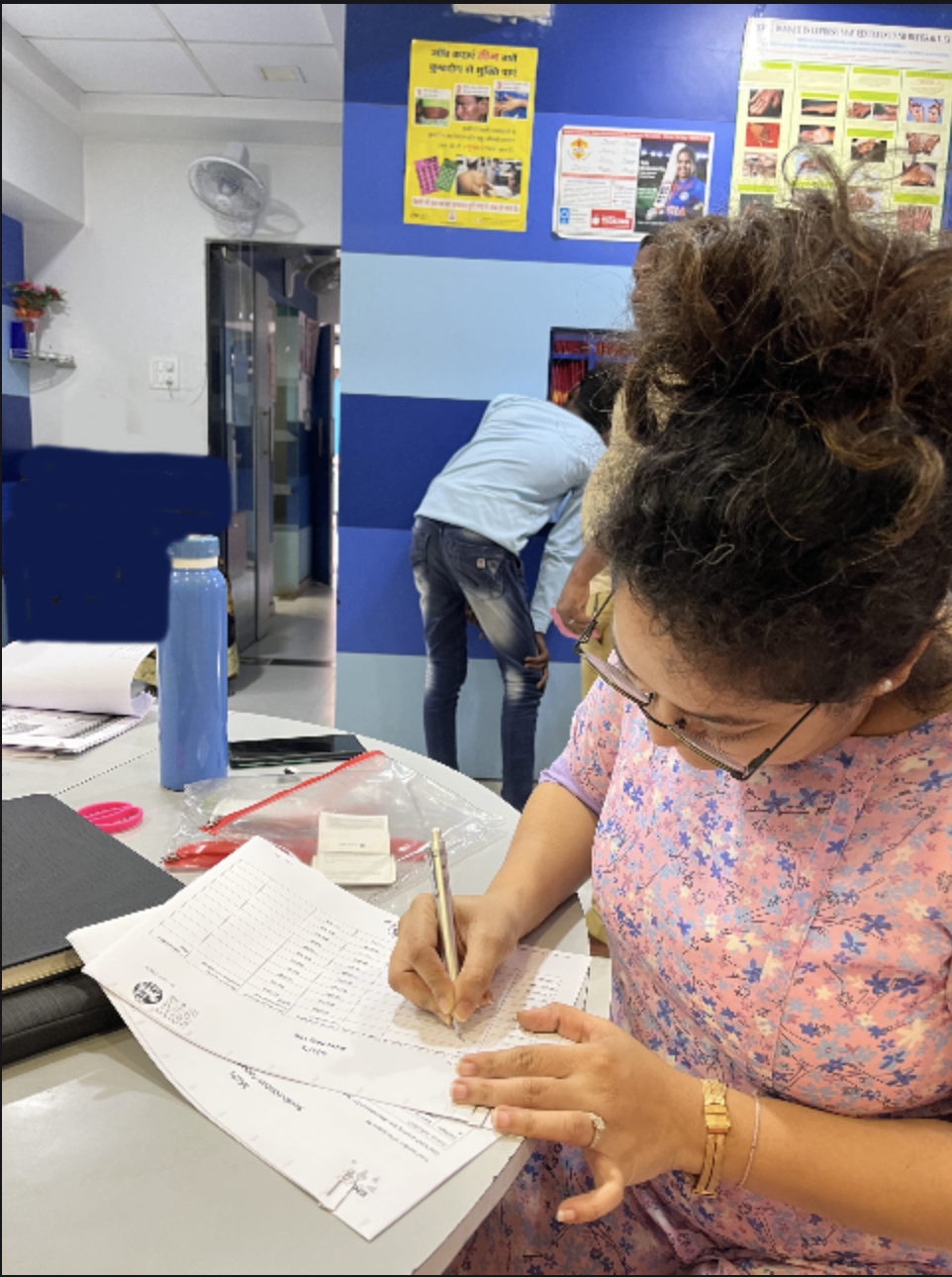 Dr. Bhagyagyashree filling up the paper work for MaPs first participant.