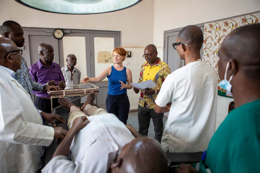 Dr Tissingh and surgical colleagues in the DRC
