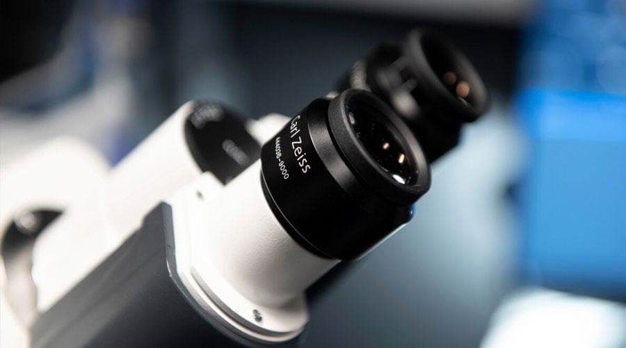 Microscope