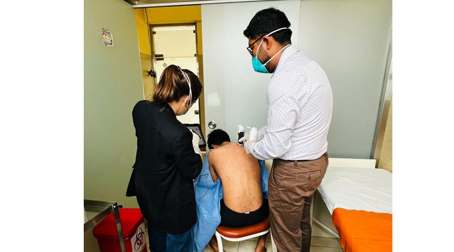 Study team training - practising techniques for the acquisition of lung US and FASH