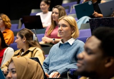 Students in John Snow lecture theatre