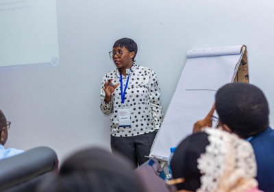 Wende Safari giving a talk