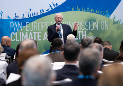 Professor Andy Haines speaking at a PECCH event in Geneva. Credit: WHO/Violaine Martin