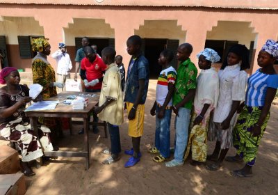 schoolchildren in Sikasso, Mali, receiving antimalaria drugs