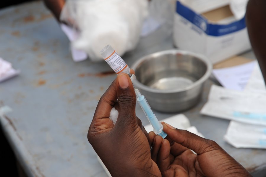 Vaccine in Burkina Faso. Credit: WHO