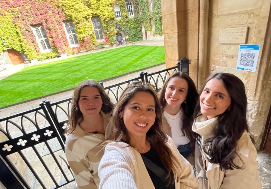 A selfie of Daniela Morales, MSc Control of Infectious Diseases student, with her friends
