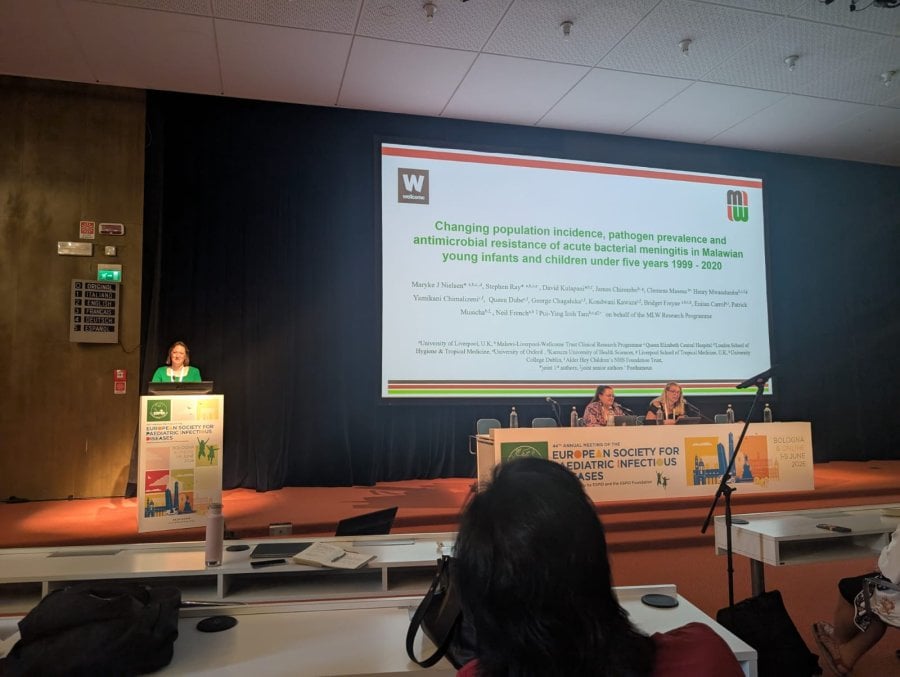 Maryke presenting at the ESPID conference