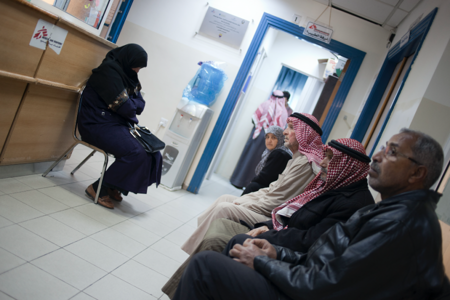 image of patients waiting to see MSF doctors in Damascus