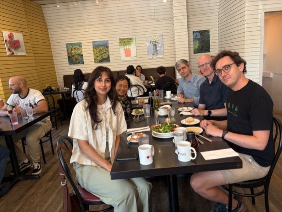 5 individuals attending brunch for LSHTM Montreal Chapter