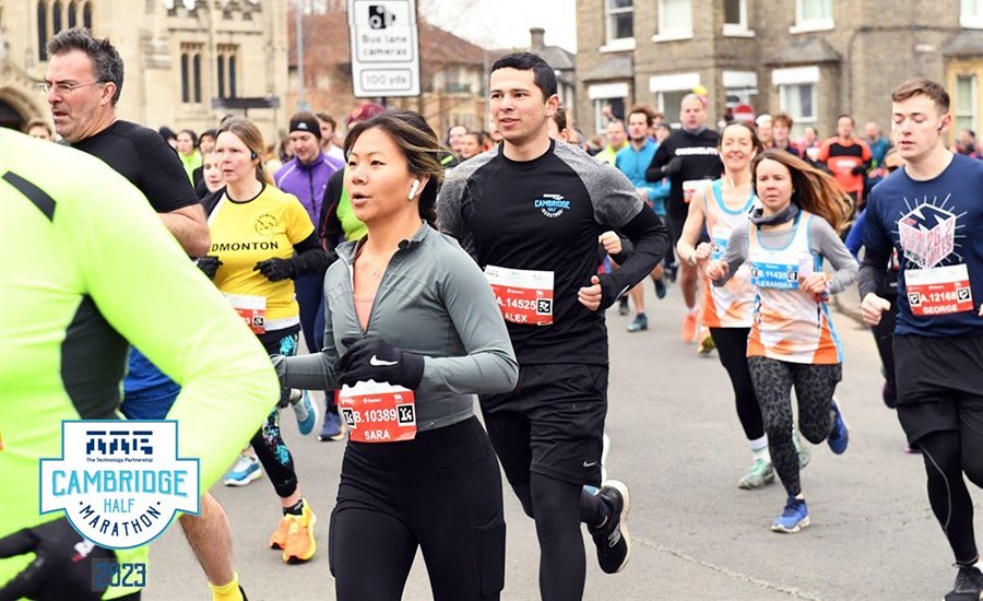 Former LSHTM student and current staff member Sara Strout (grey top) leading the pack in the heart of the city