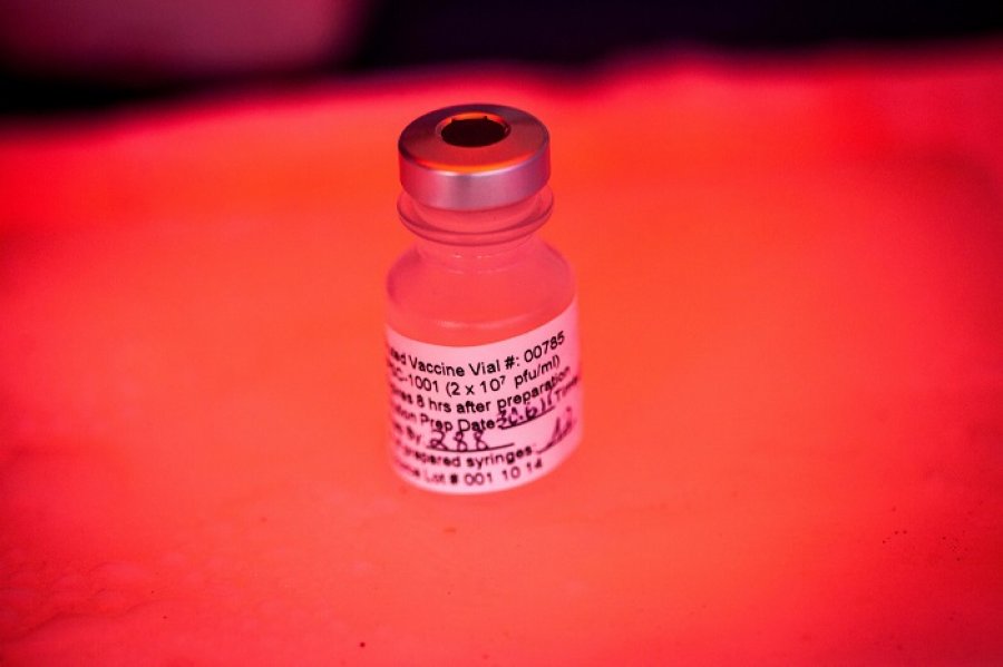Caption: Vaccine vial Credit: WHO / S Hawkey
