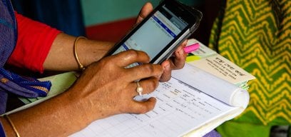 A community health worker collects demographic data from a resident in Matlab, Chandpur, Bangladesh. Credit: Louis Leeson/LSHTM