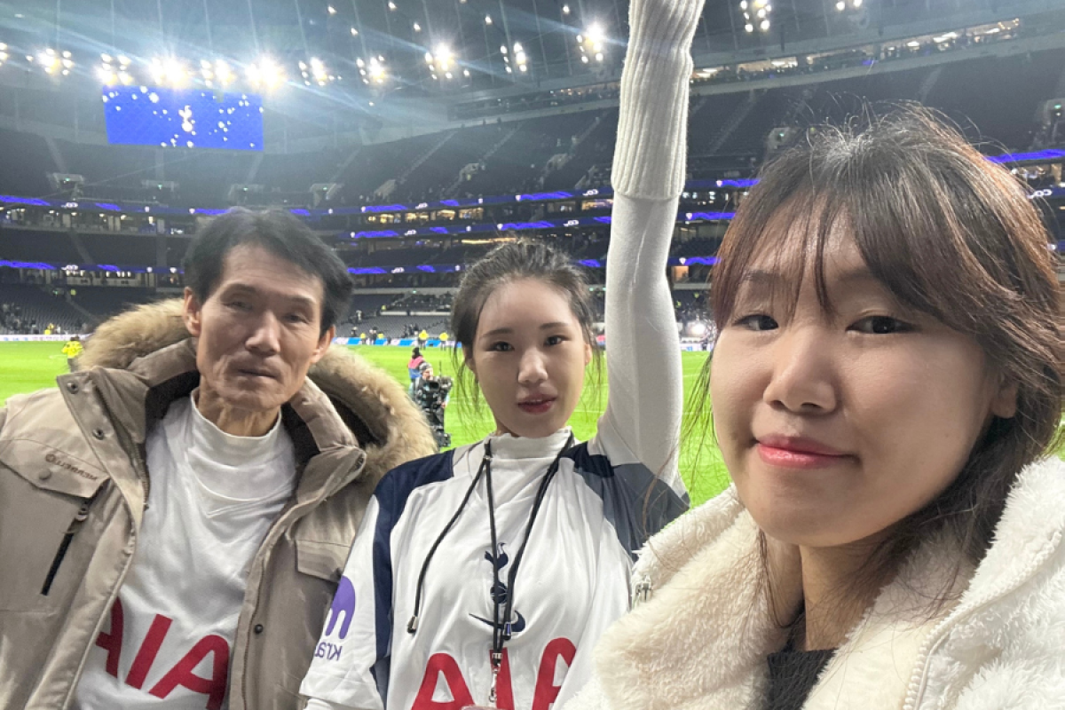 Jihee Lee with family